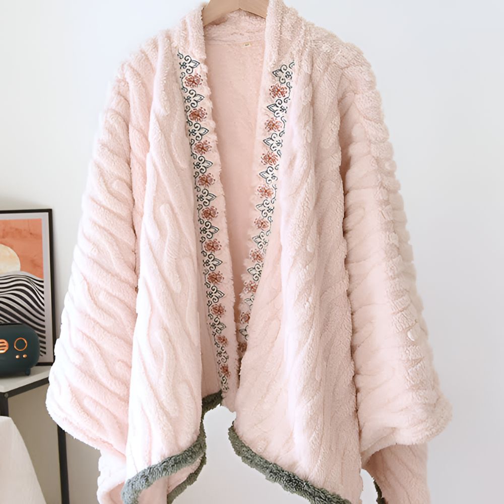 Bestickter warmer Fleece-Schal