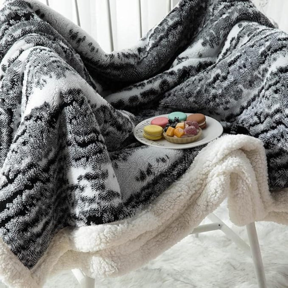 Seraphina Samt Sherpa Decke