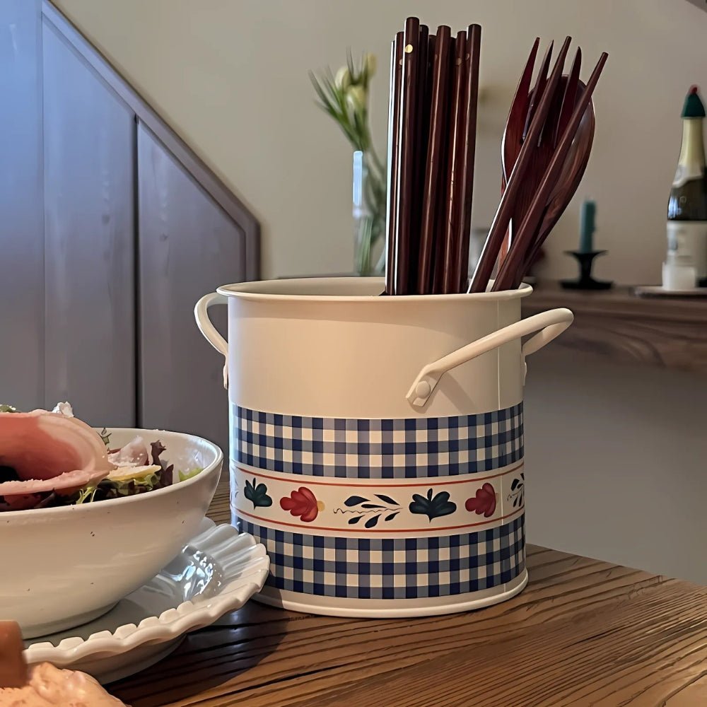 Blumenkorb für Utensilien mit Trenndeckel