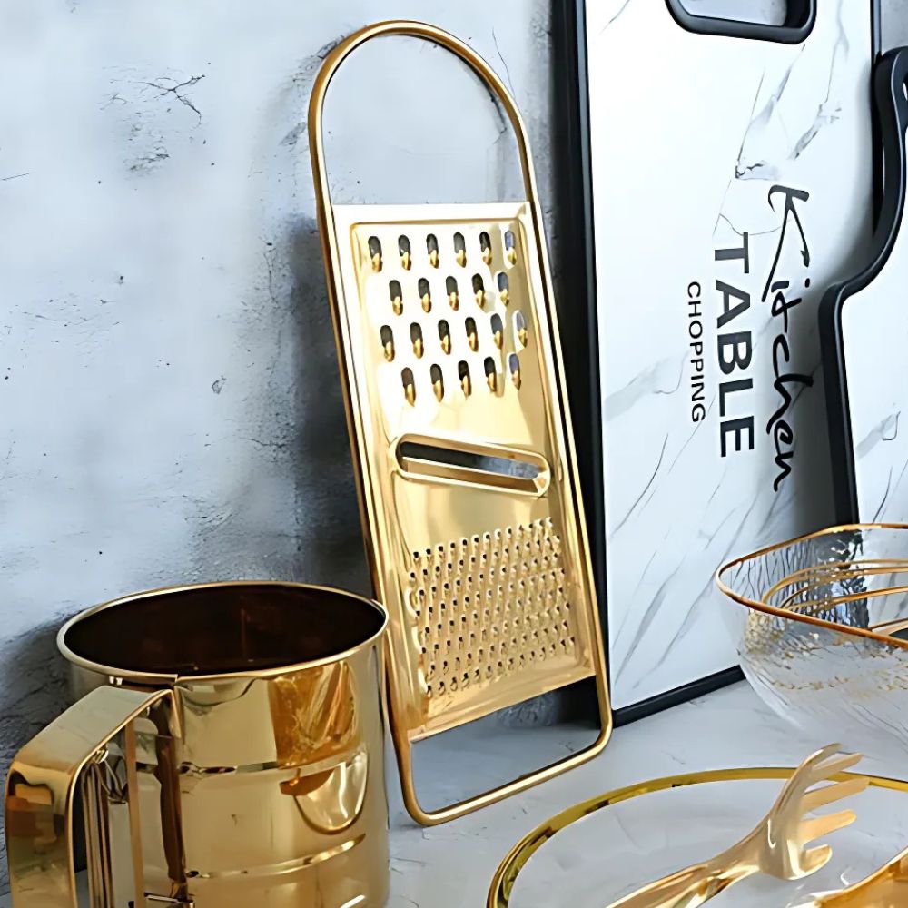 Goldene Edelstahlreibe