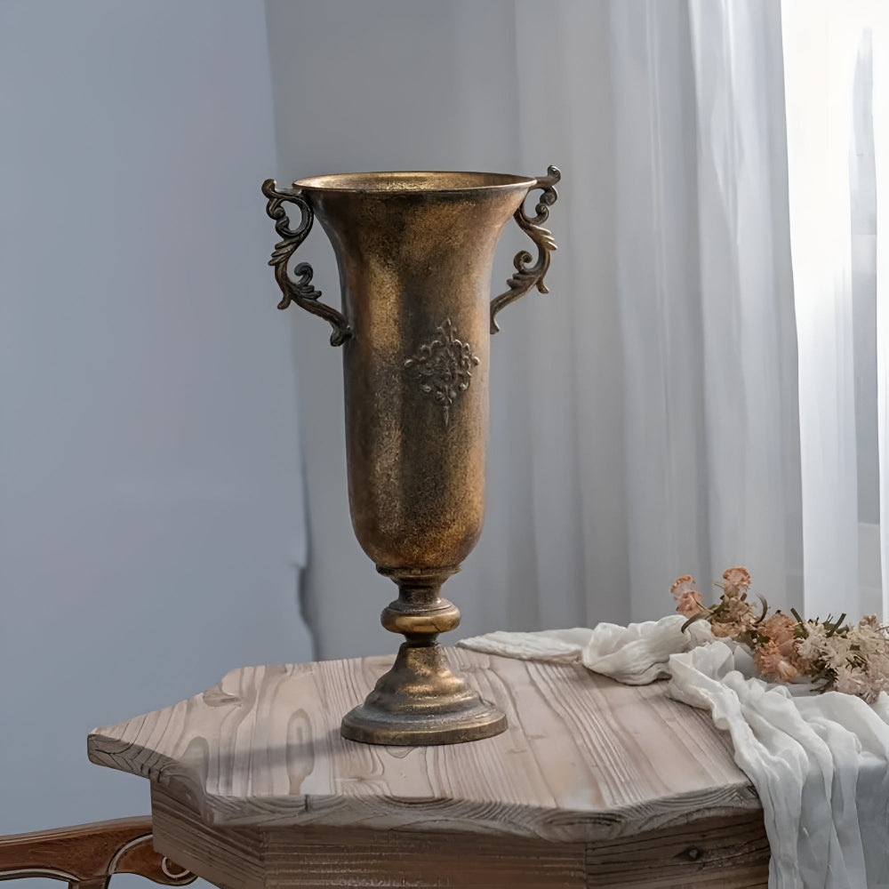 Königliche Antik-Charme-Vase
