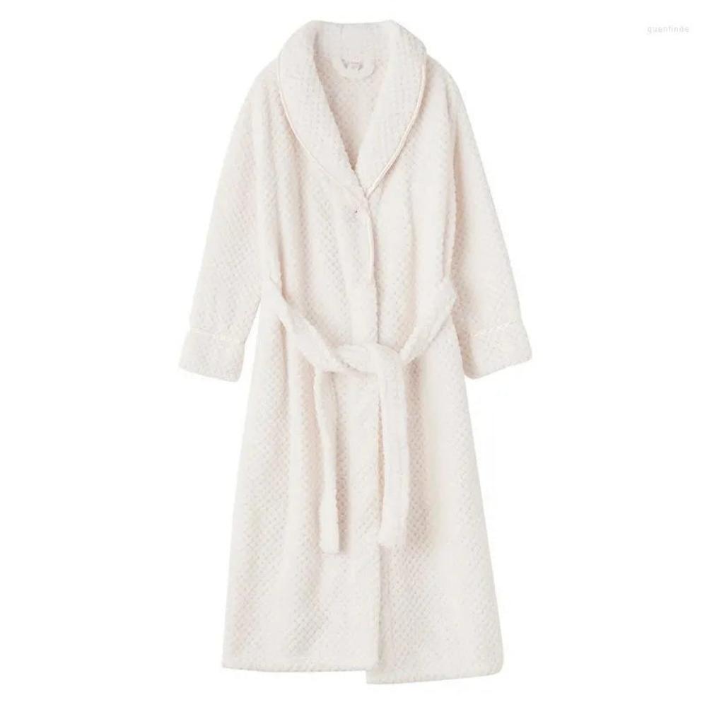 Träumiger Fleece-Bademantel