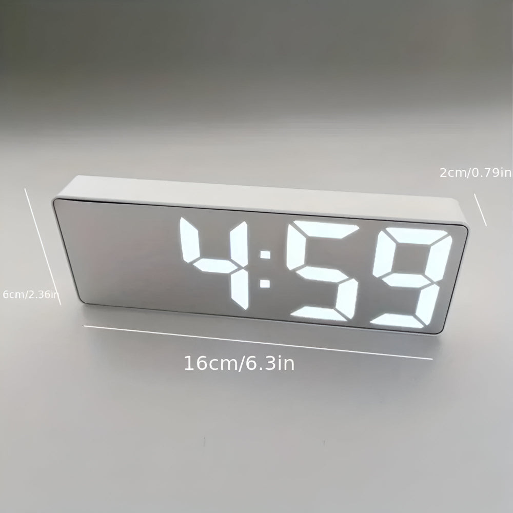 Digitaler LED Spiegel Wecker