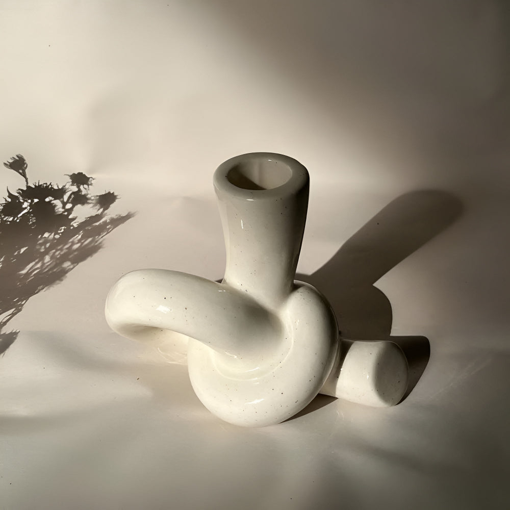 Knot Kerzenhalter aus Keramik