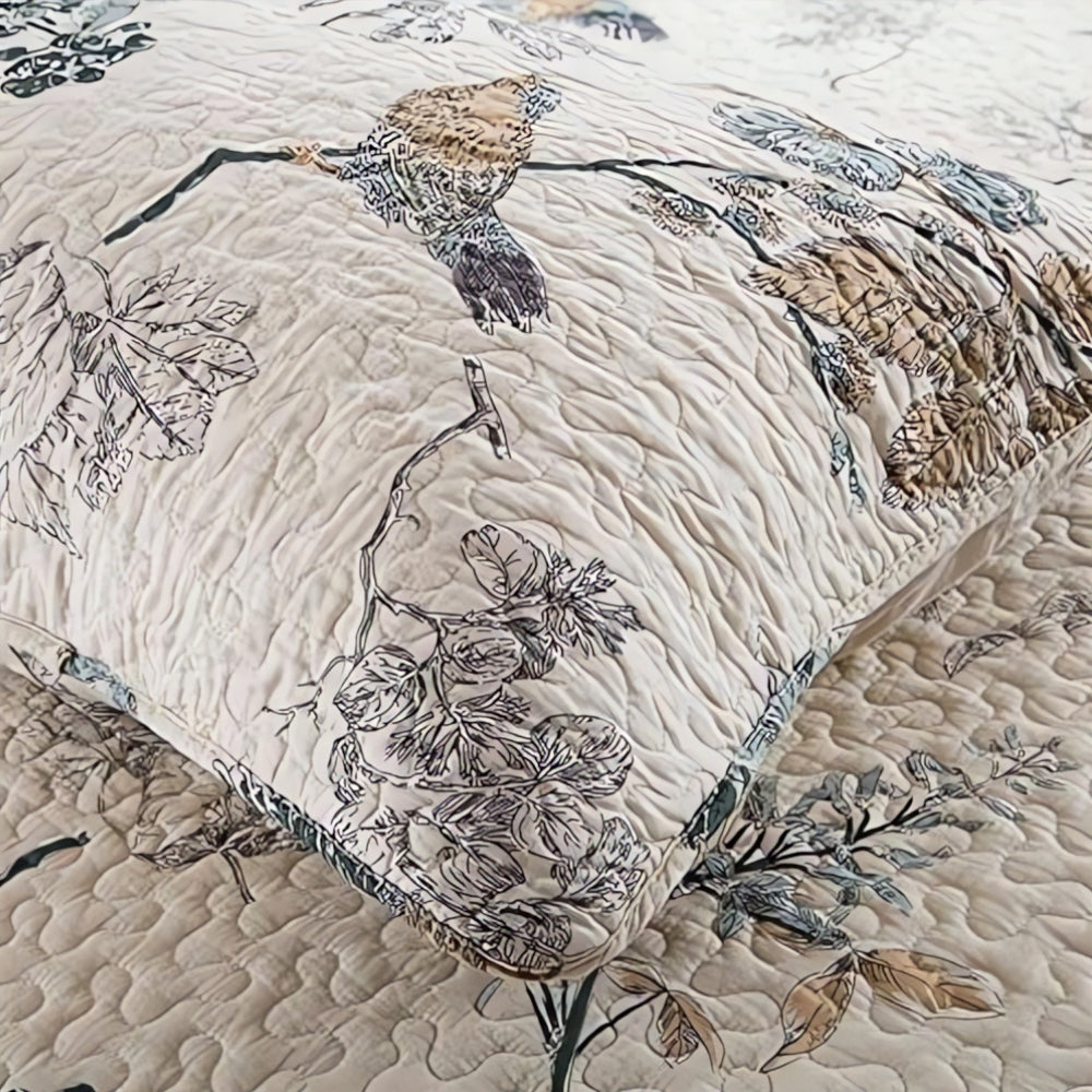 Elegante Blumenbettdecke