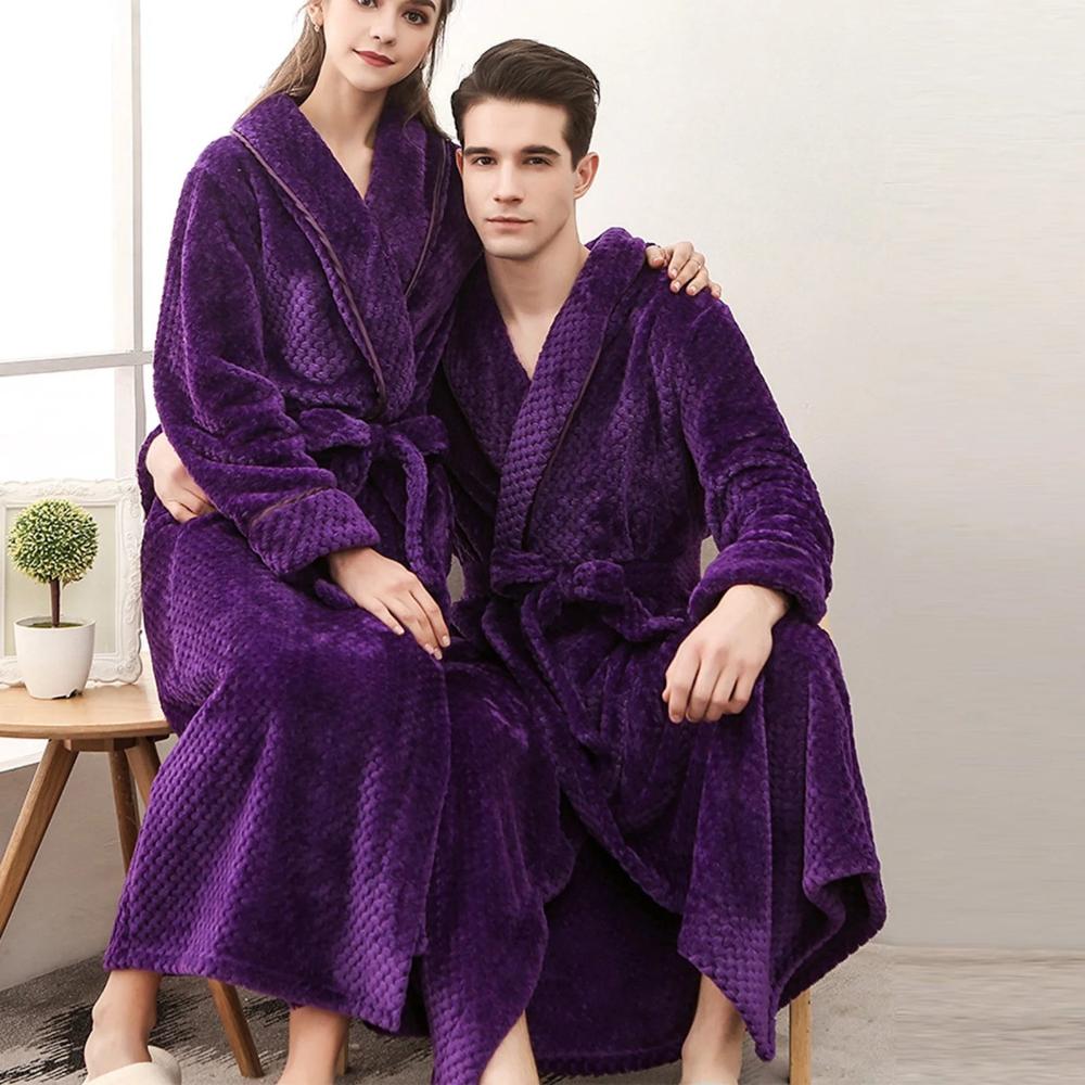 Träumiger Fleece-Bademantel