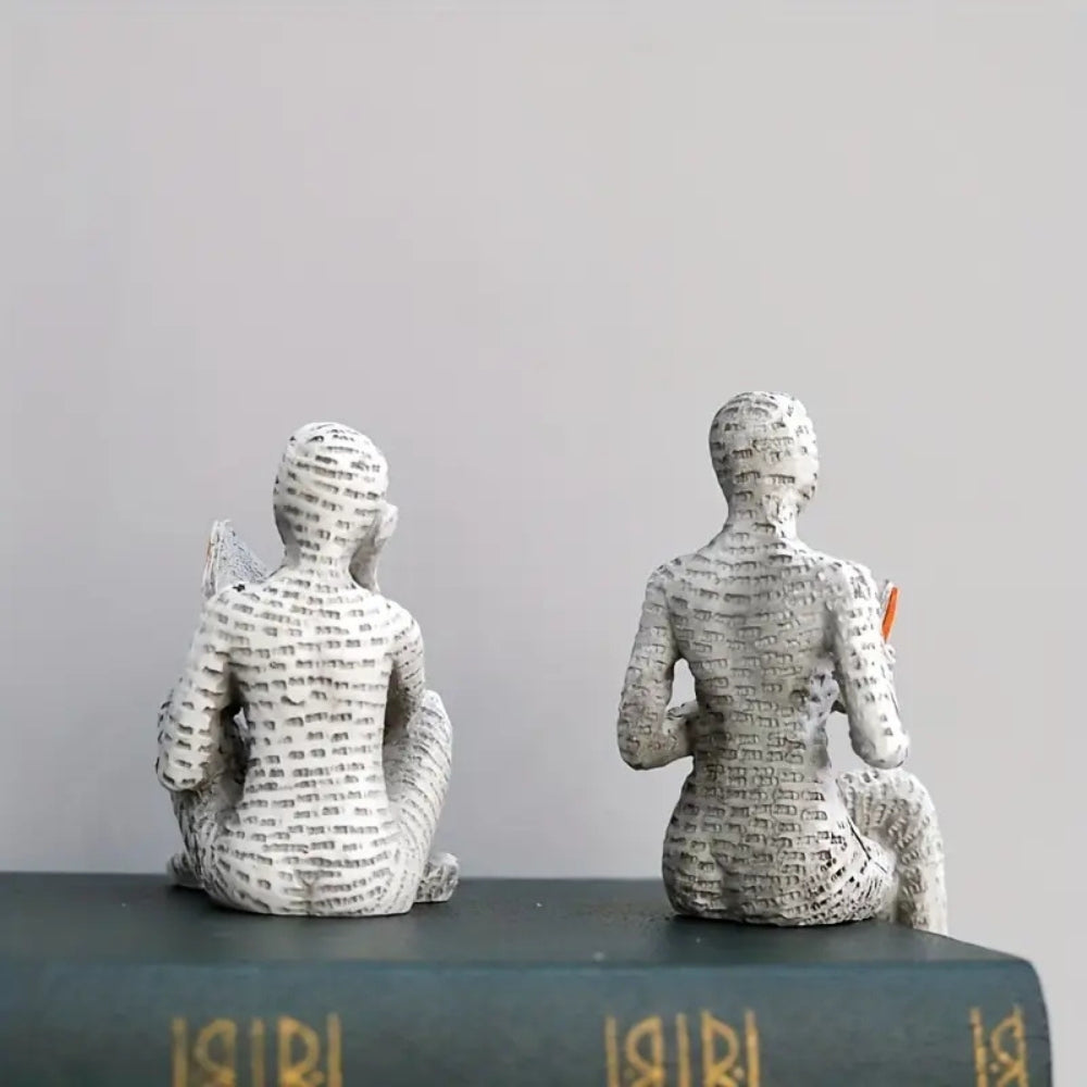 Frau Lesende Regaldekoration