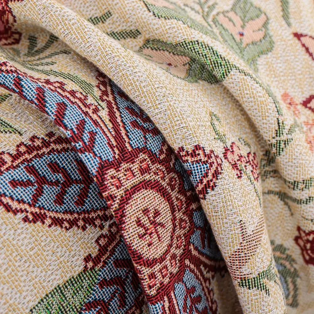 Blossom Weave Flora Quasten-Decke