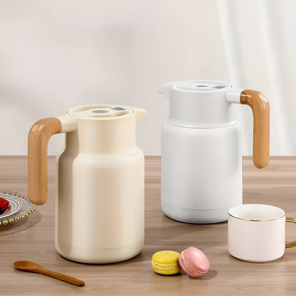 Klassische Thermokaraffe mit Holzgriff