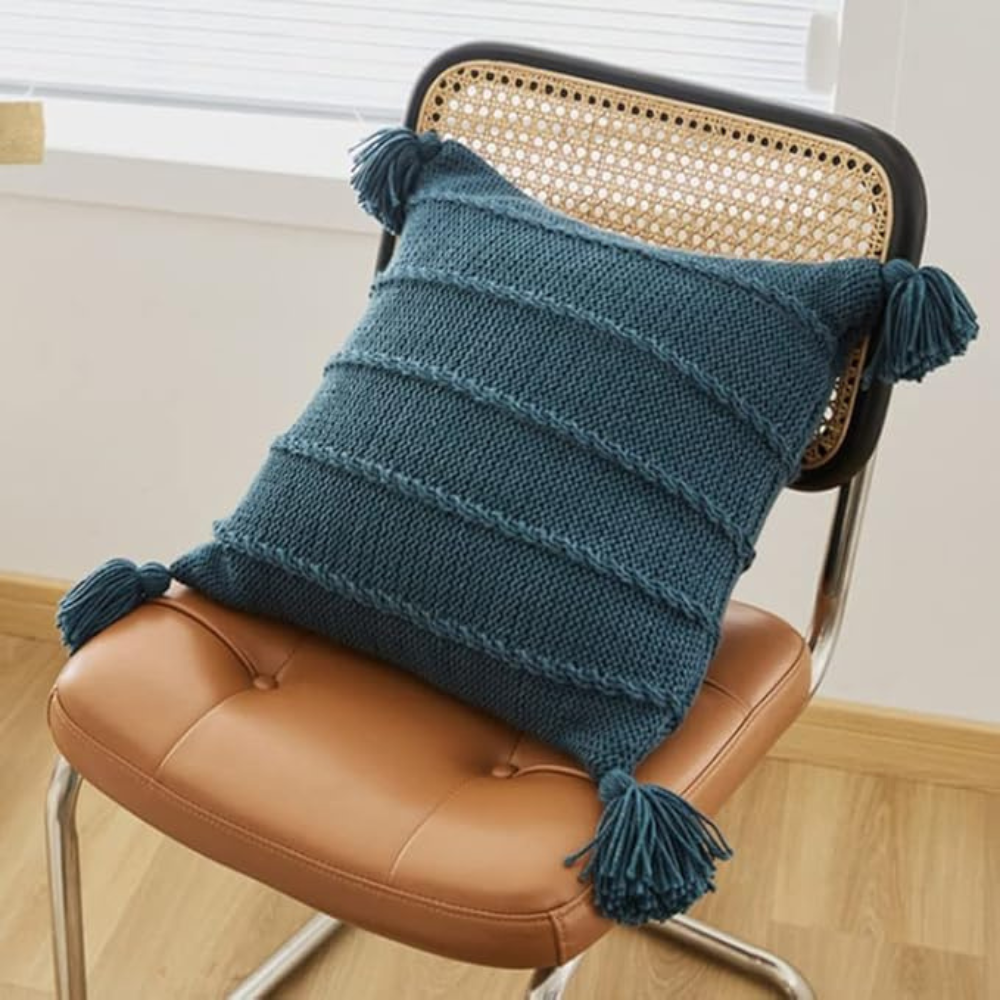 Nordische gestrickte Quasten-Kissen
