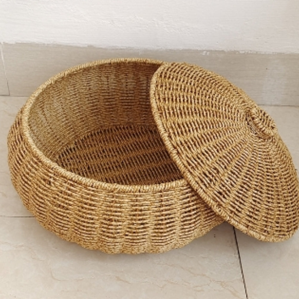 Dome-förmiger gestrickter Rattan-Korb mit Deckel