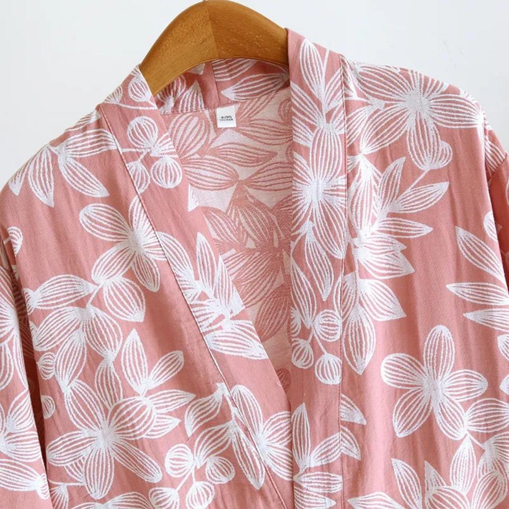 Floraler Breeze Kimono Bademantel