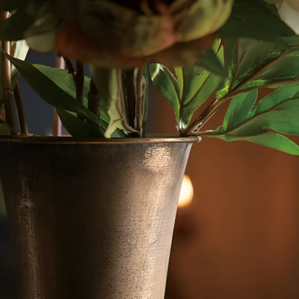 Königliche Antik-Charme-Vase