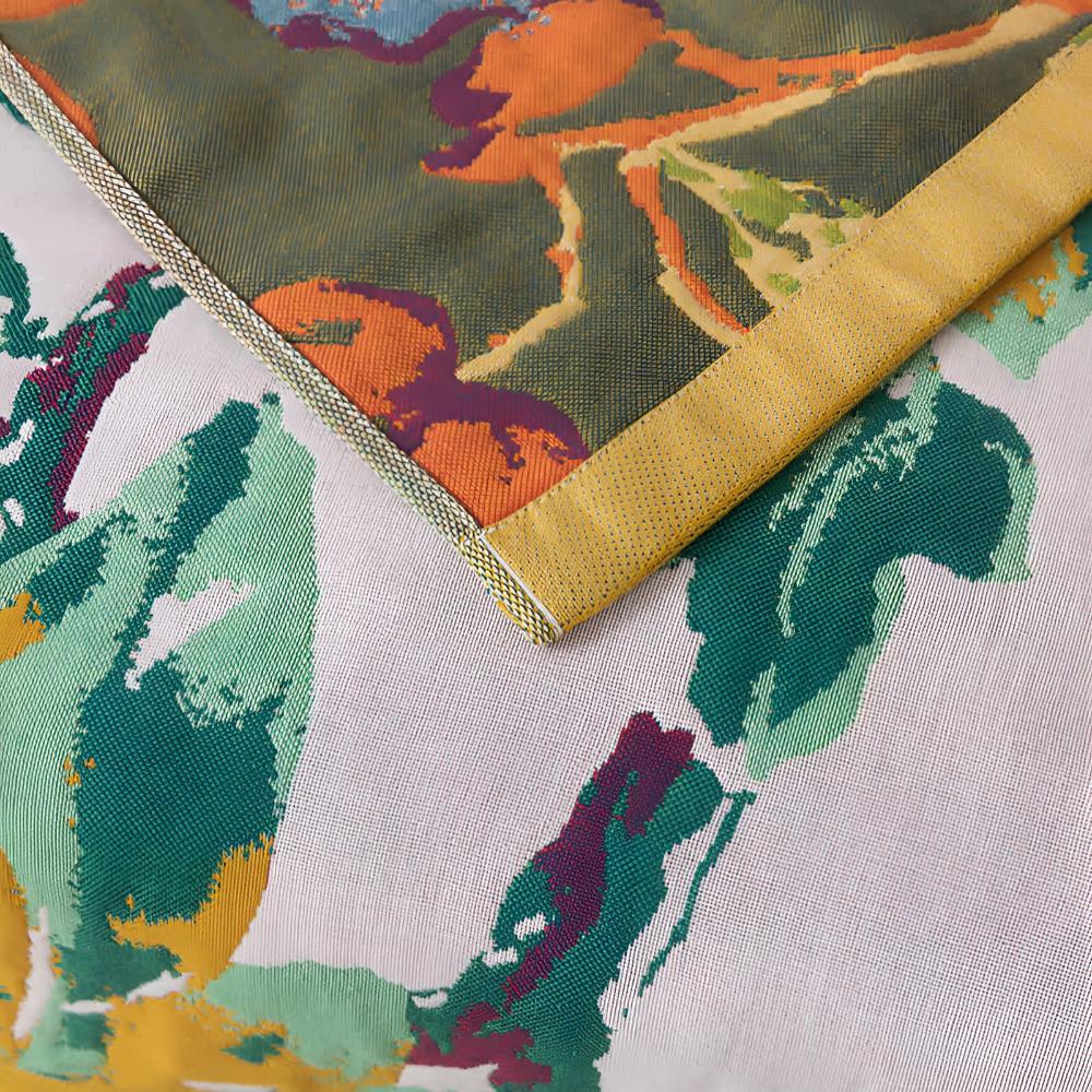 Natur’s Umarmung Floral Badetuch