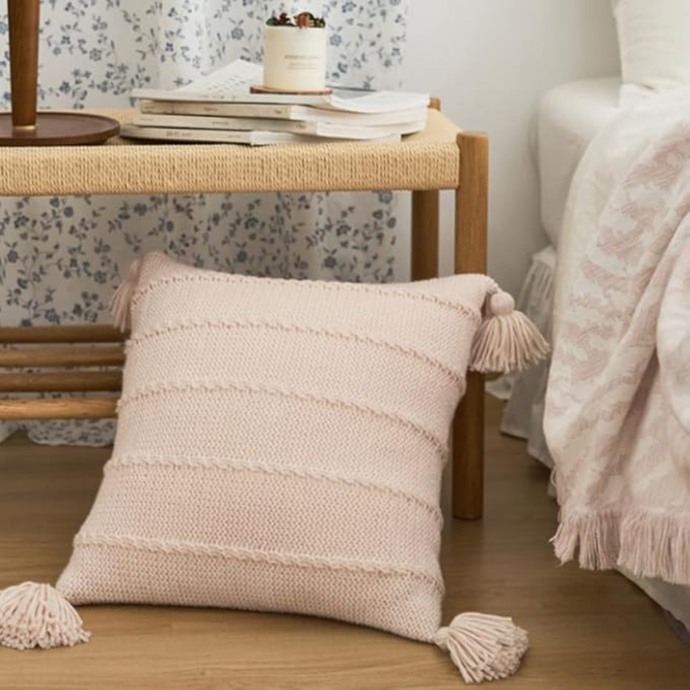 Nordische gestrickte Quasten-Kissen