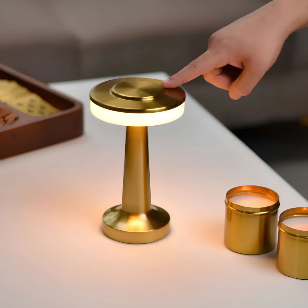 Aura Dome Kabellose Tischlampe