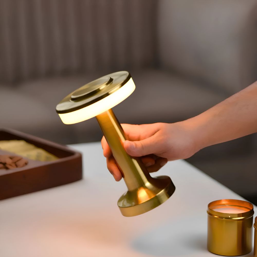Aura Dome Kabellose Tischlampe