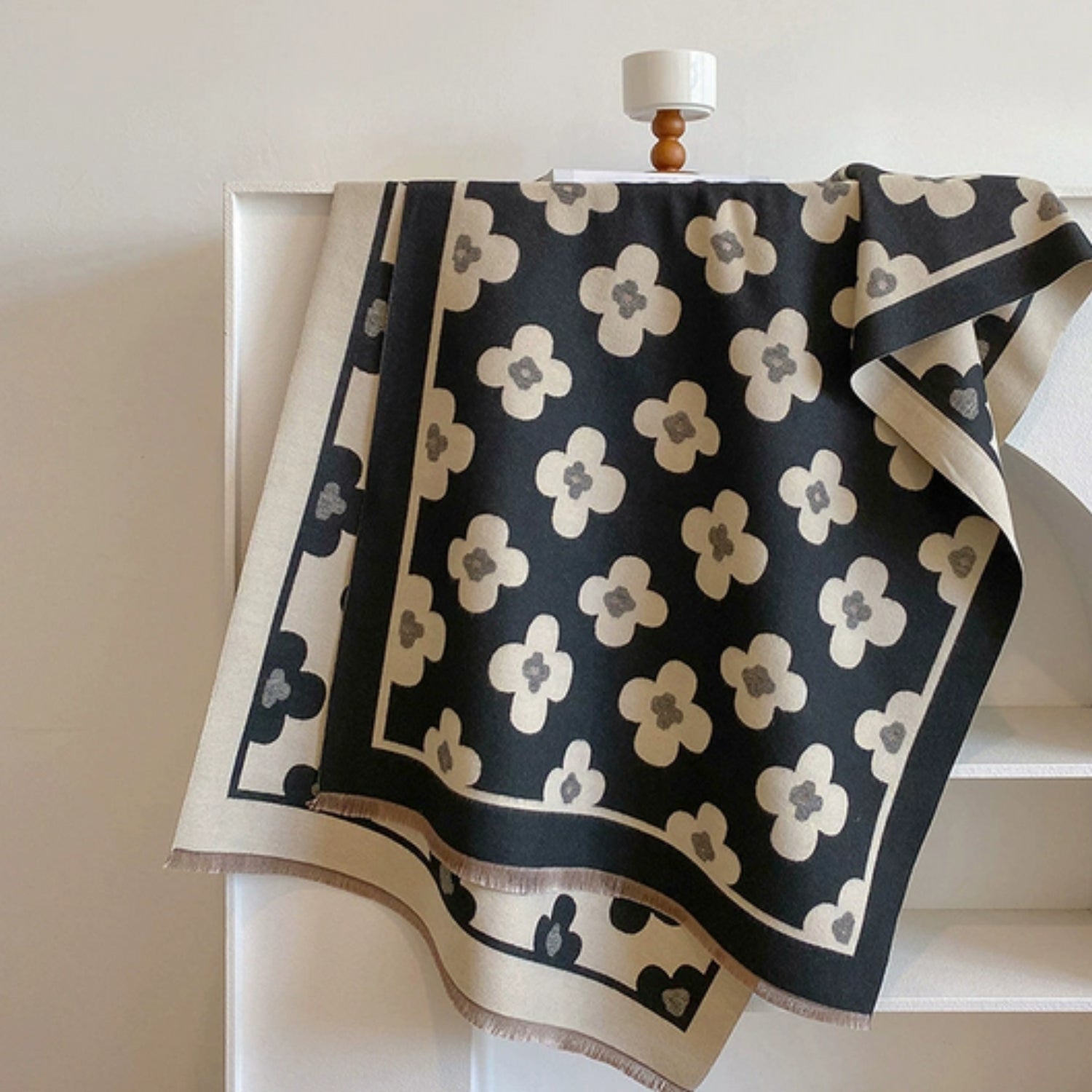 Bloom Klassischer Floral Winter Schal