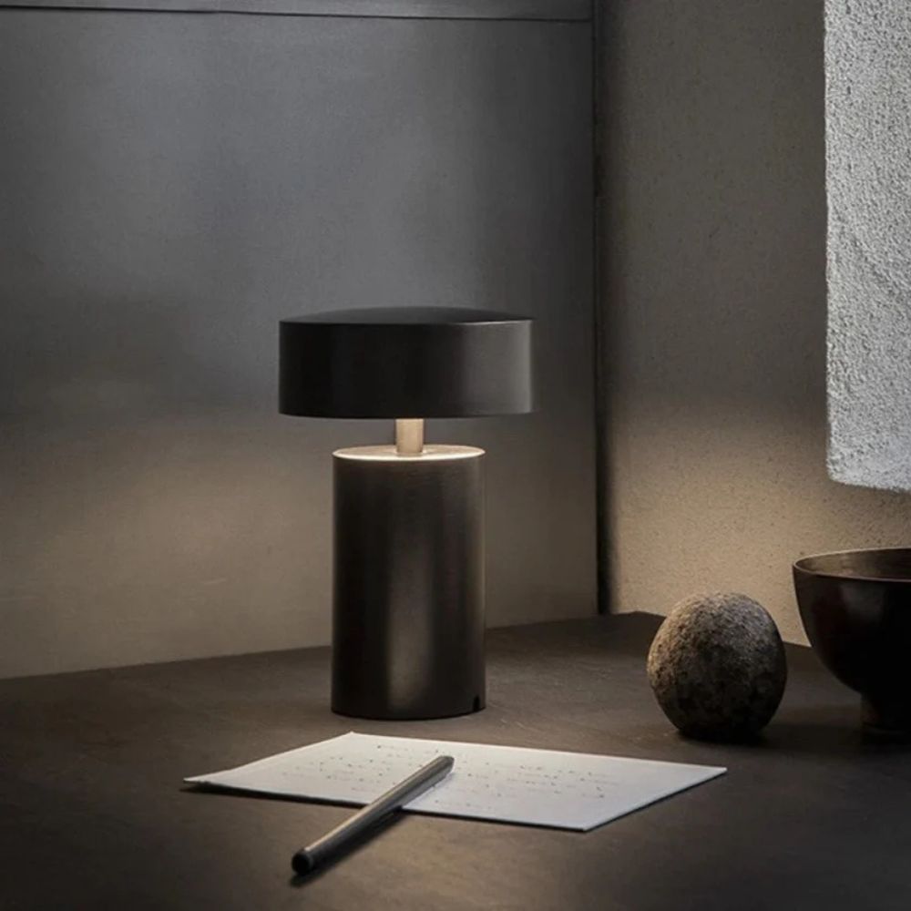 Lumé Säulen-LED-Tischlampe