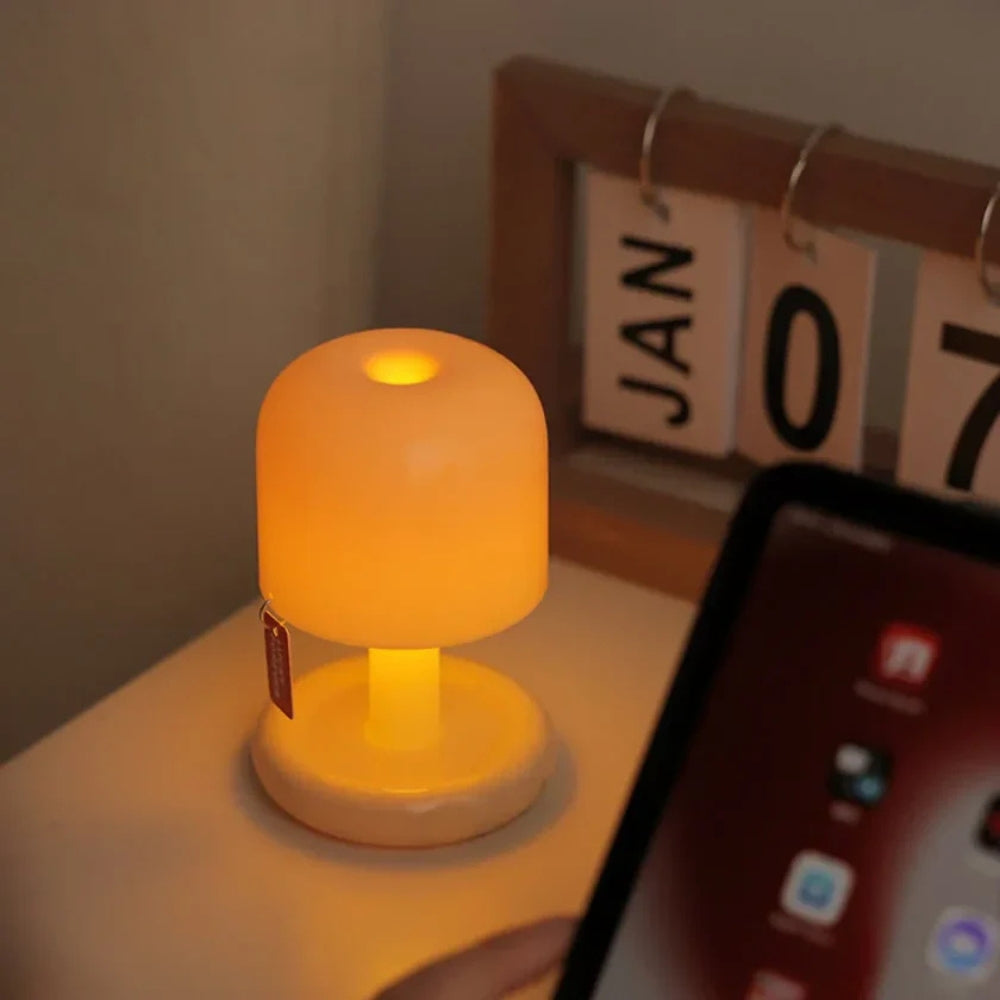Lumia Mini Pilz Tischlampe