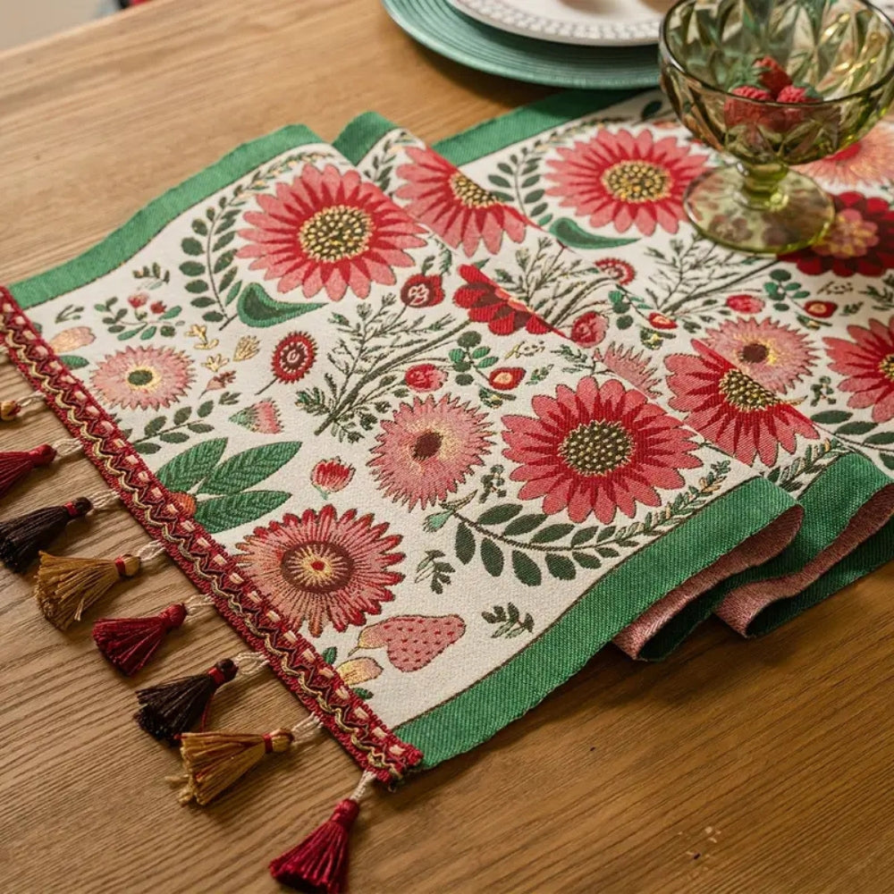 Bestickter Floral Quastentischläufer