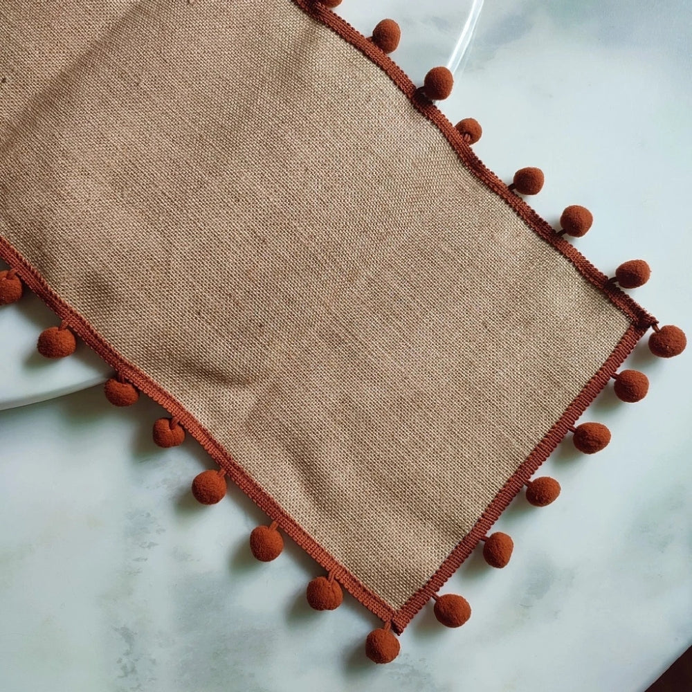 Jute Bohemian Pom-Pom Tischläufer