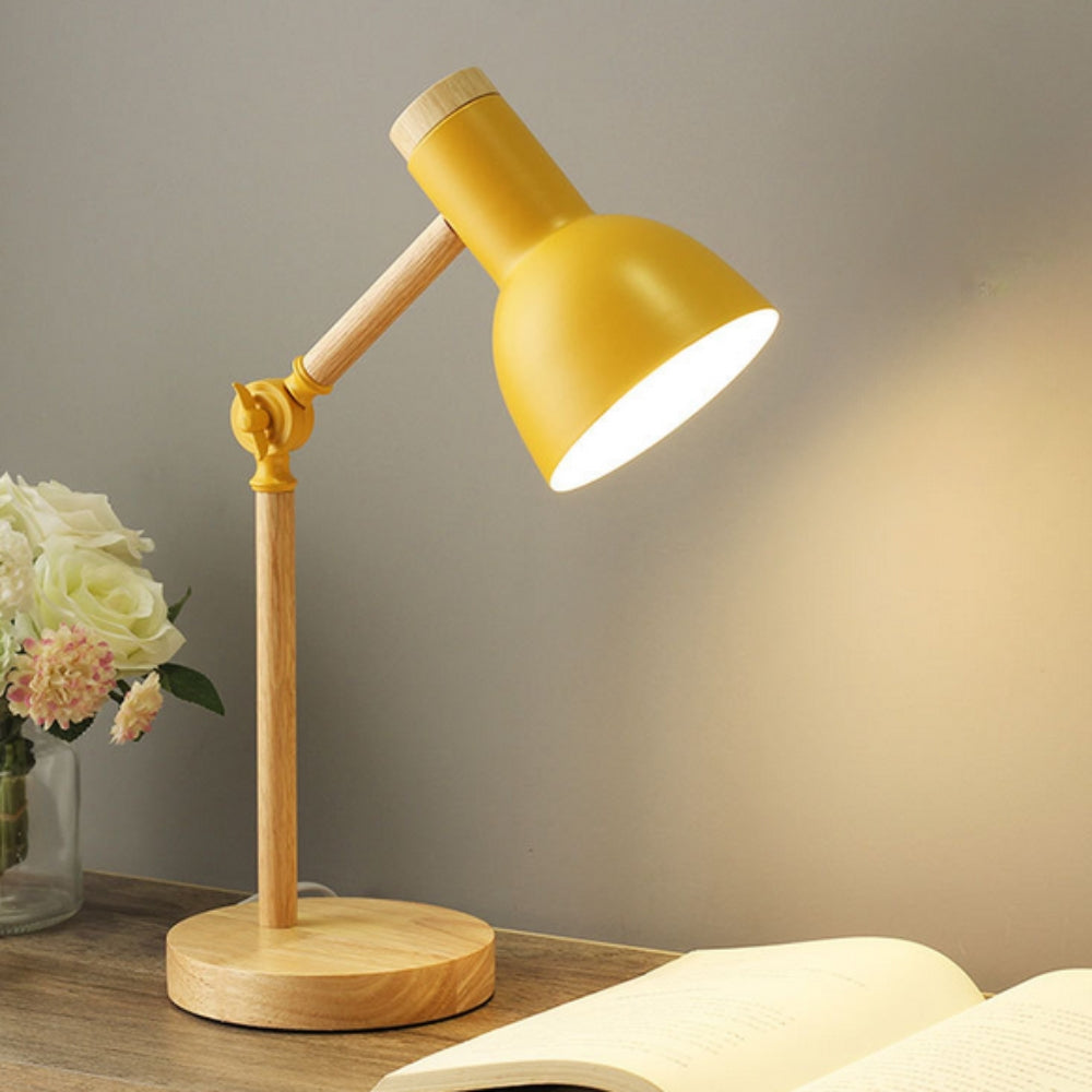 Nordic Iron Wood LED Tischlampe