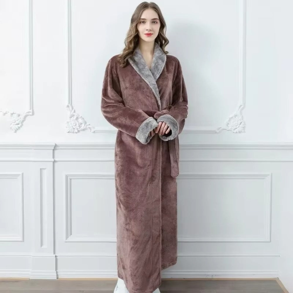 Plüsch-Fleece-Bademantel mit Kontrastbesatz