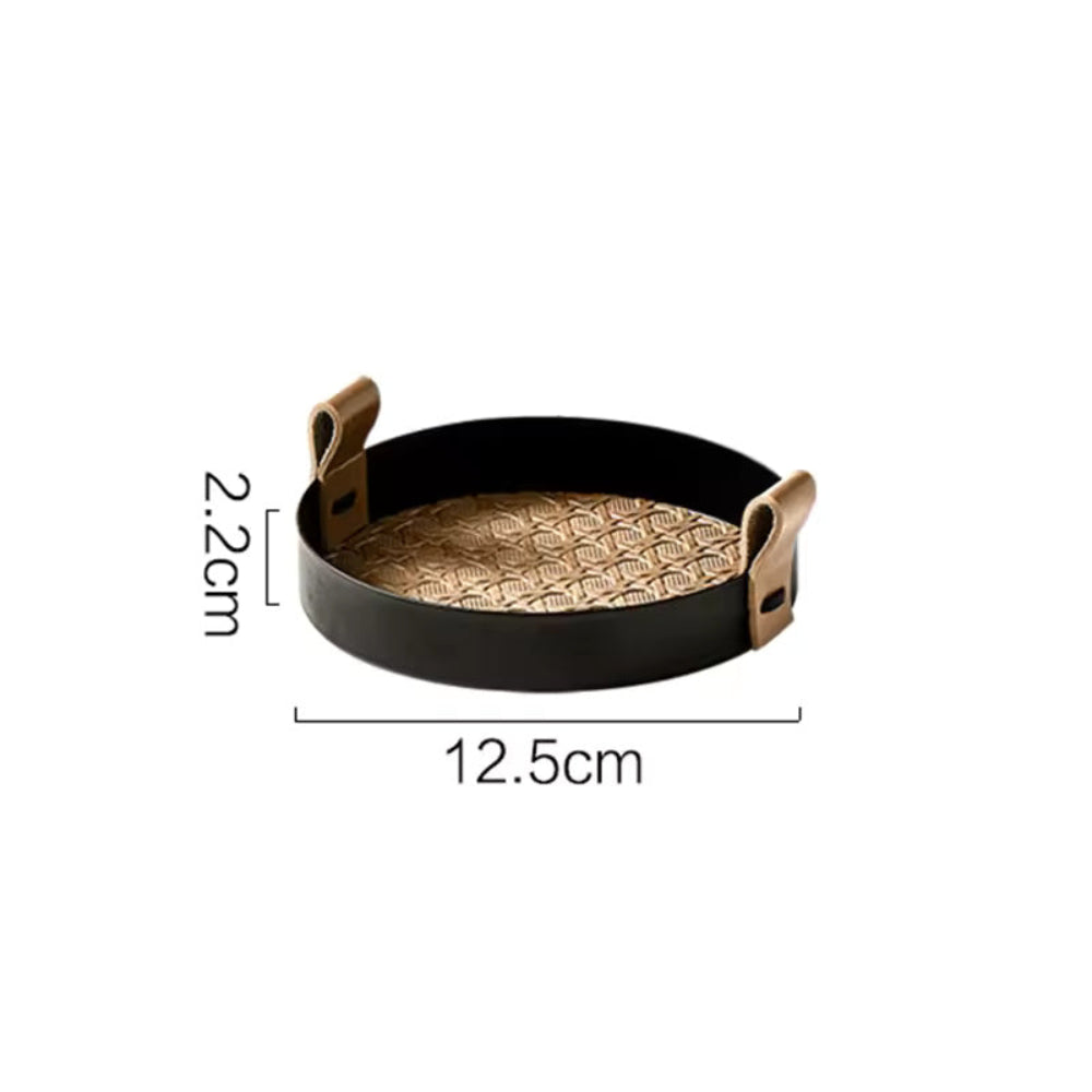 Nordisch inspiriertes Rattan-Weave Tablett