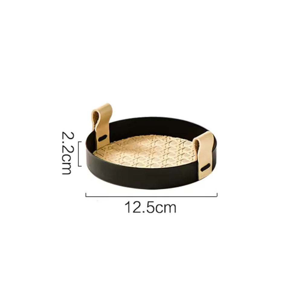 Nordisch inspiriertes Rattan-Weave Tablett