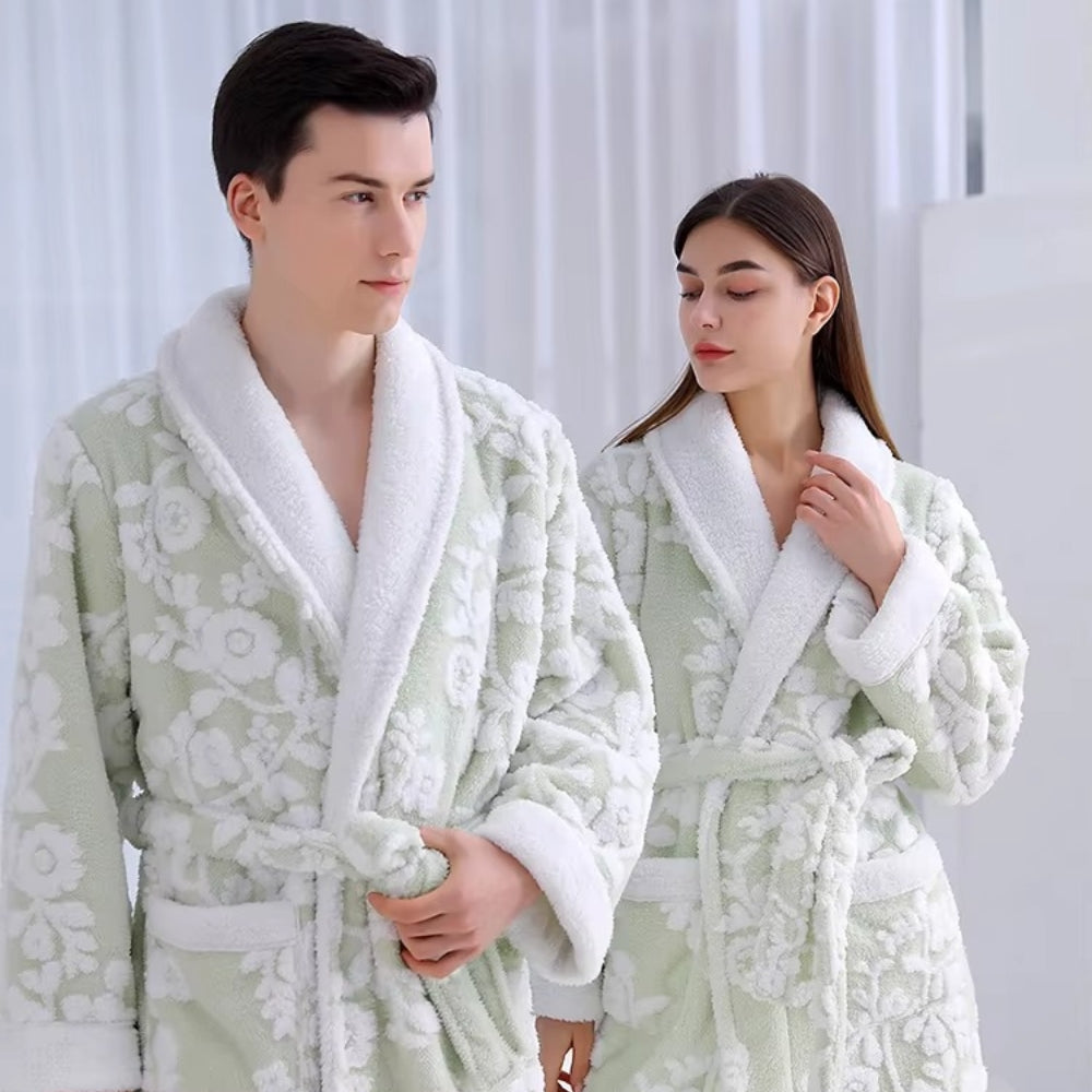 Solane Luxe Jacquard-Bademantel