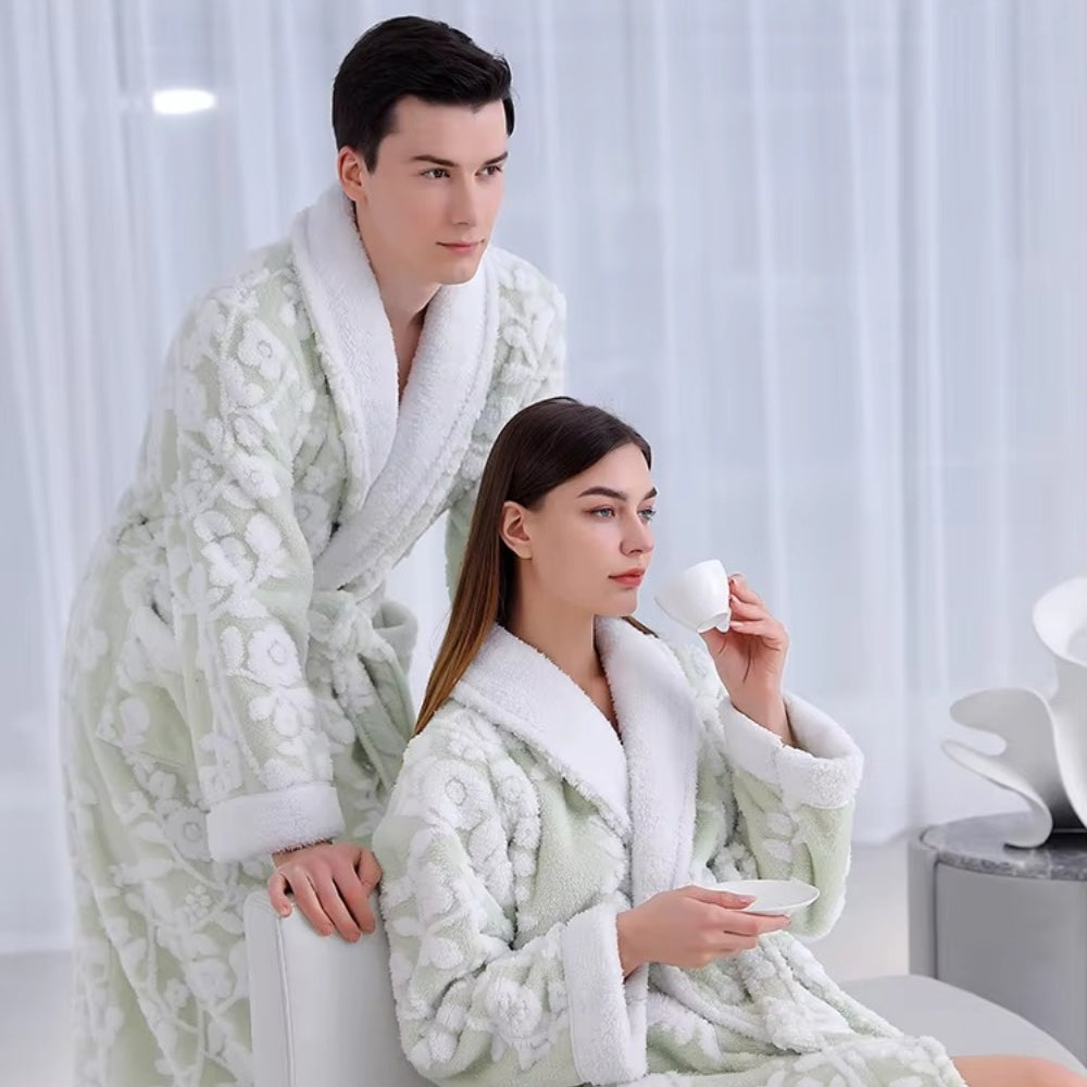 Solane Luxe Jacquard-Bademantel