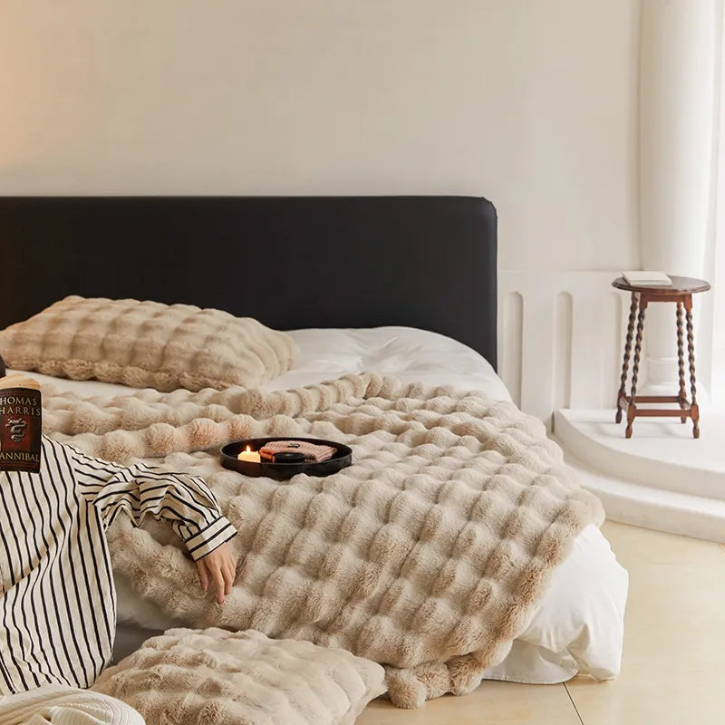 Kaninchen-Faux-Fur-Decke