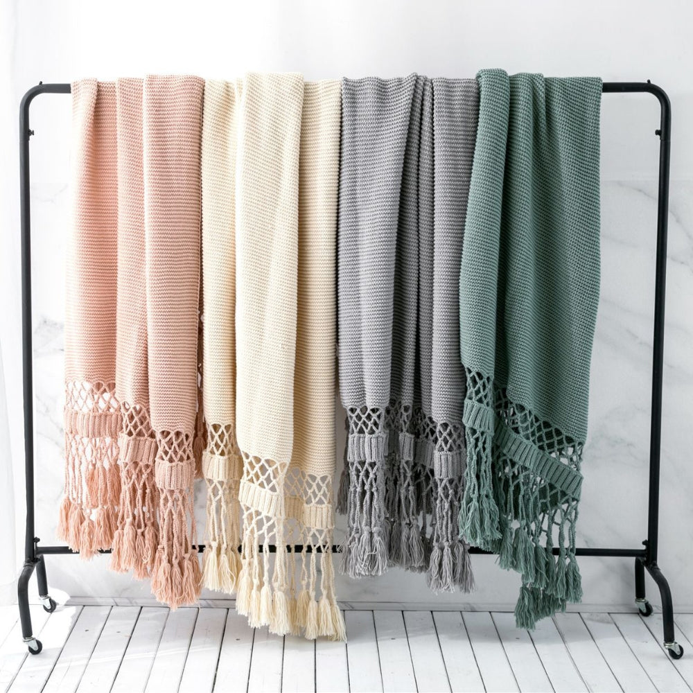 Gemütliche Strickgewebte Quasten-Decke