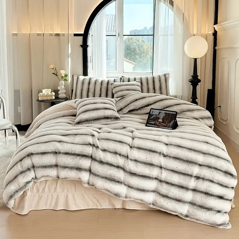 Gerüschte Fleece-Rabbit-Fell-Decke