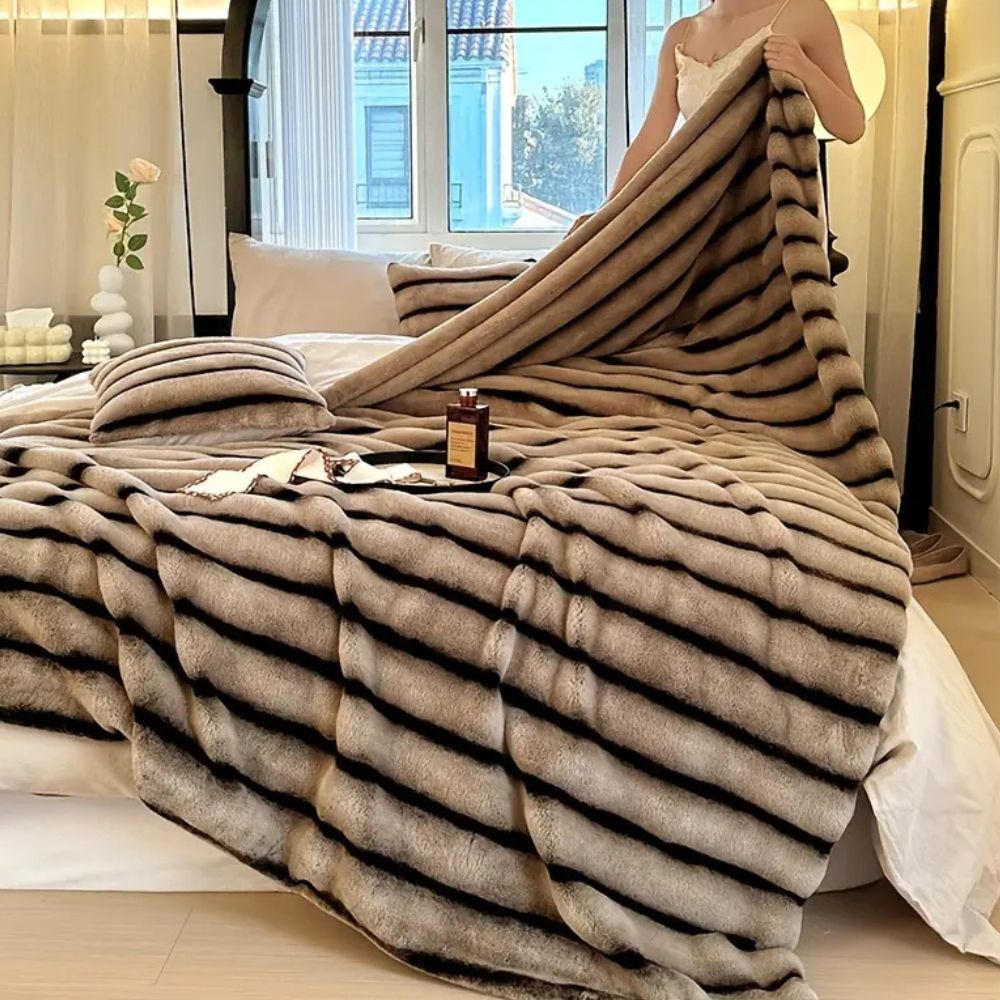 Gerüschte Fleece-Rabbit-Fell-Decke
