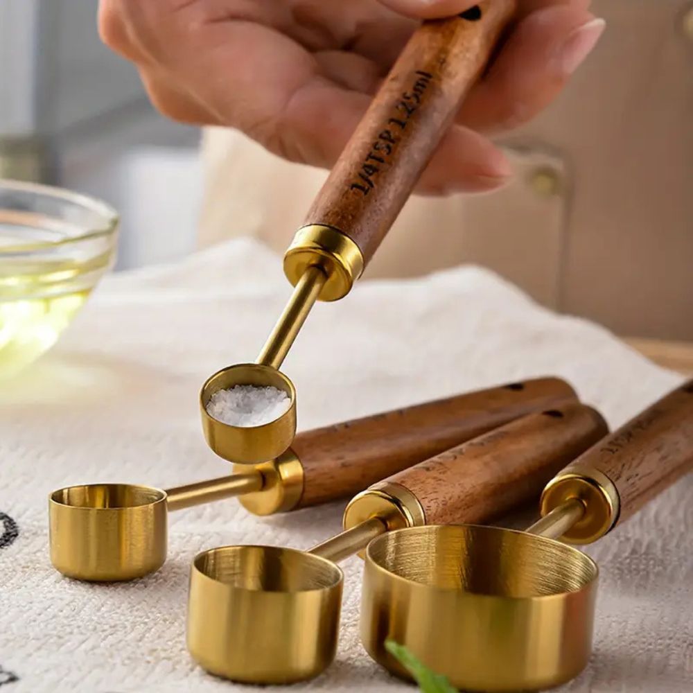 Goldenes Messlöffel-Set