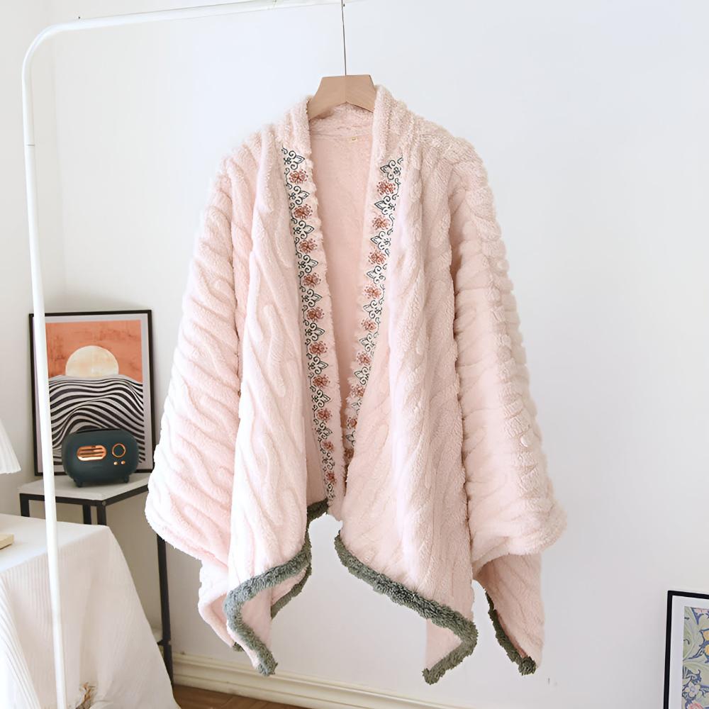 Bestickter warmer Fleece-Schal