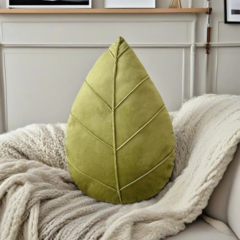 Blattförmiges Kissen "Verdant Flourish"
