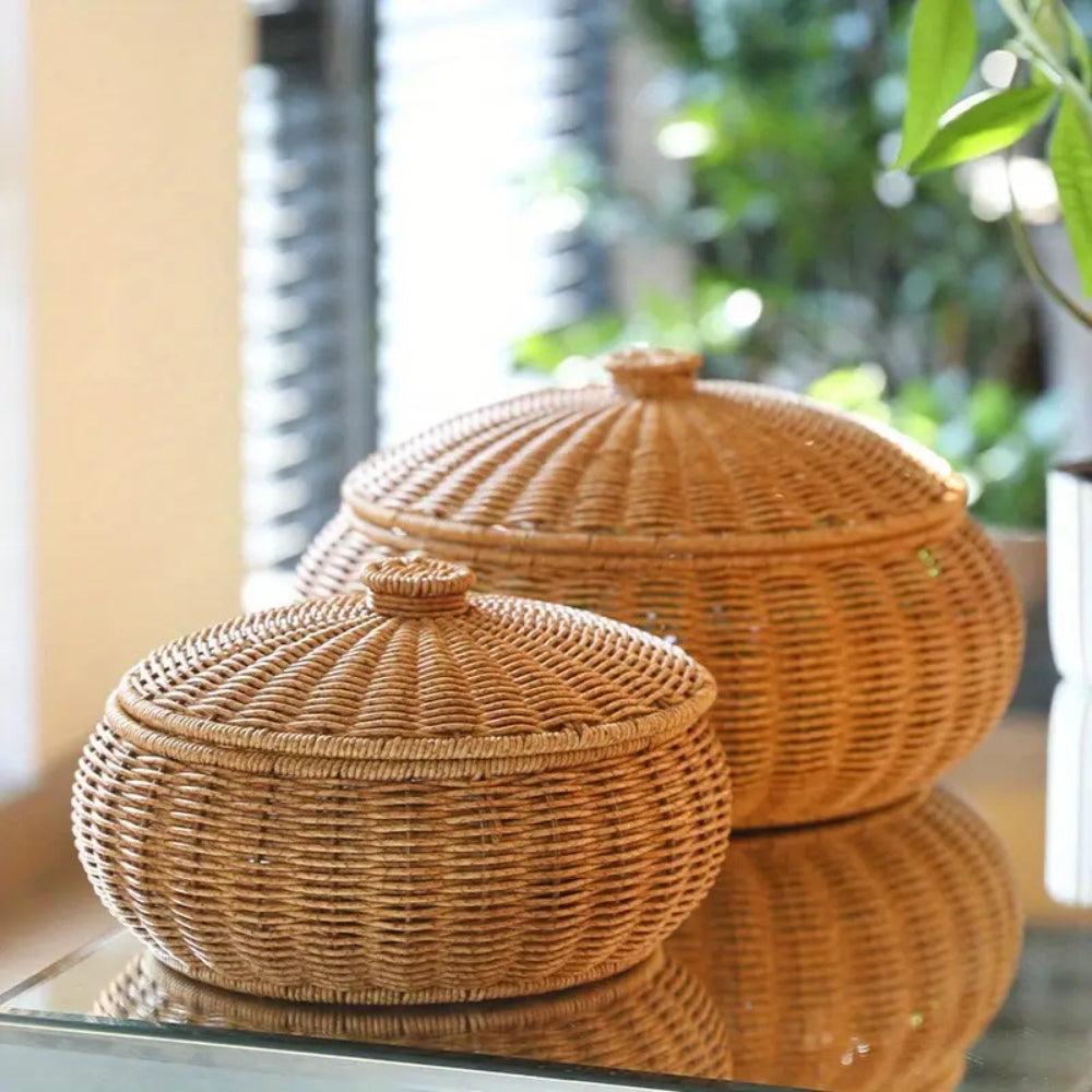 Dome-förmiger gestrickter Rattan-Korb mit Deckel