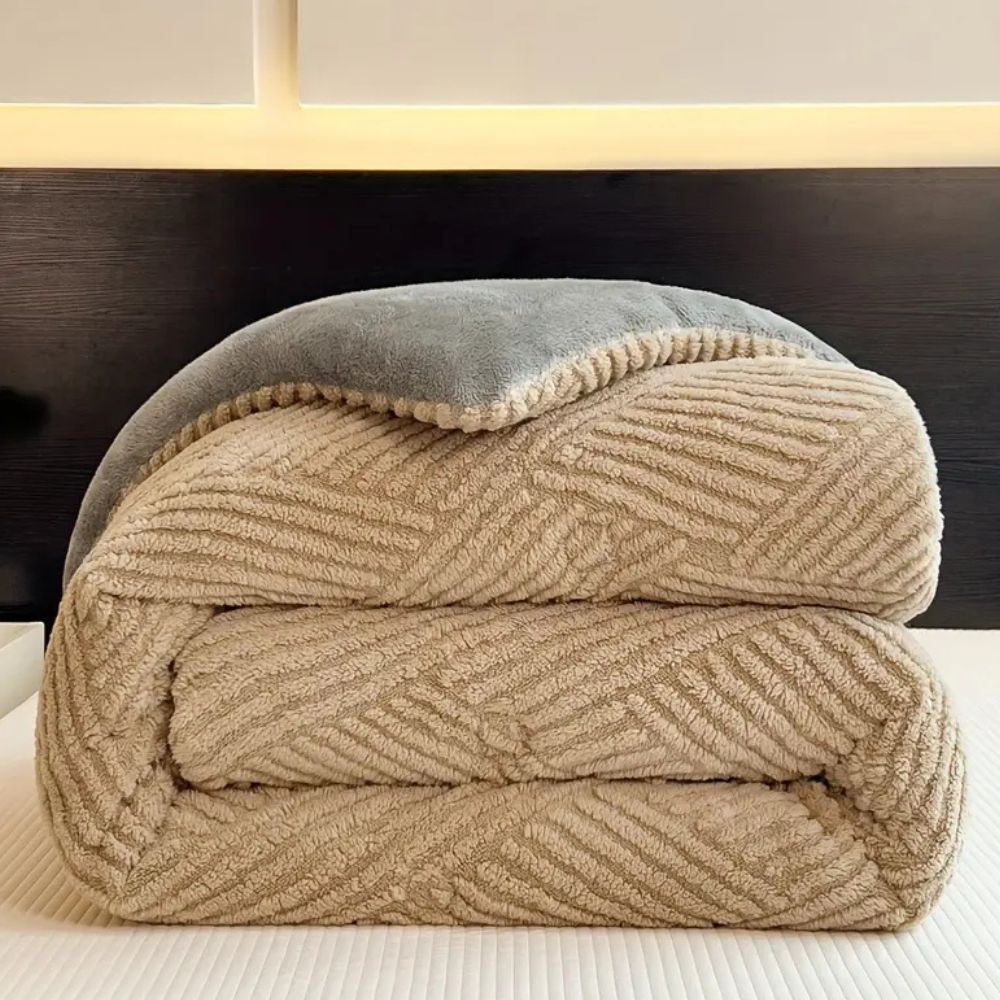 Chevron Luxe Plüschdecke