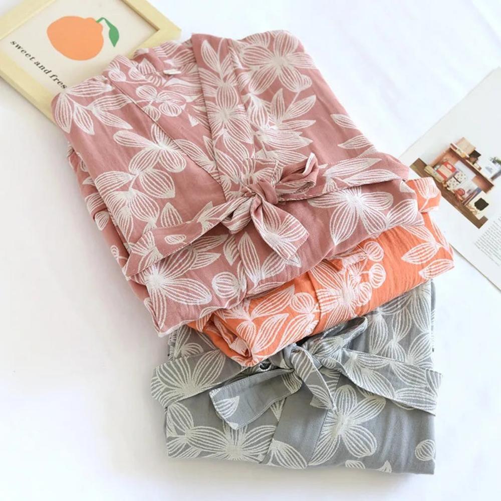 Floraler Breeze Kimono Bademantel