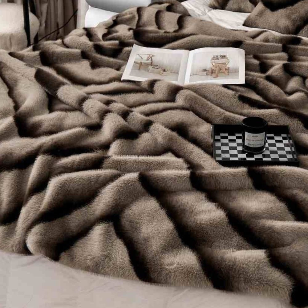 Gerüschte Fleece-Rabbit-Fell-Decke