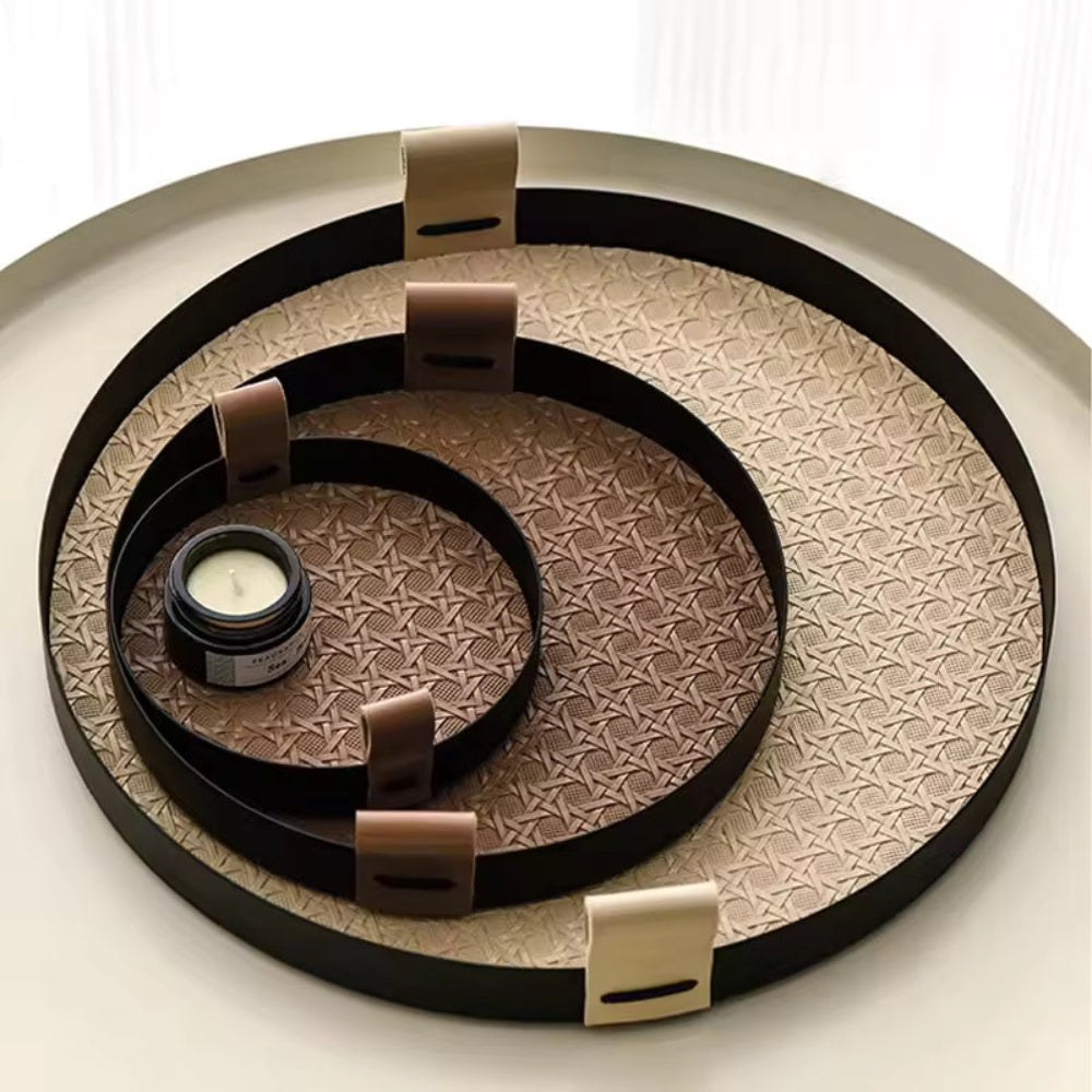 Nordisch inspiriertes Rattan-Weave Tablett