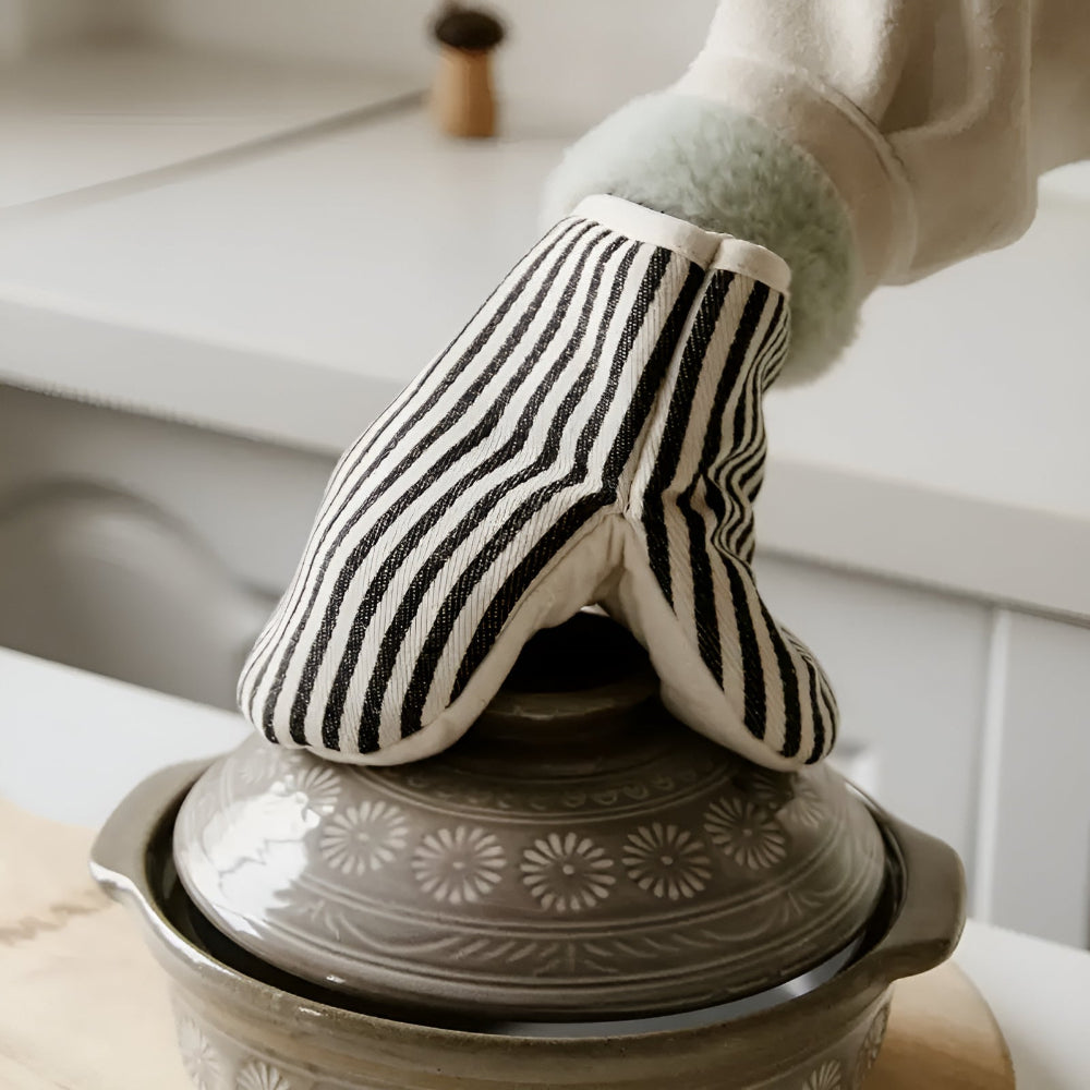 Gestreifte Hitzebeständige Küchenhandschuhe