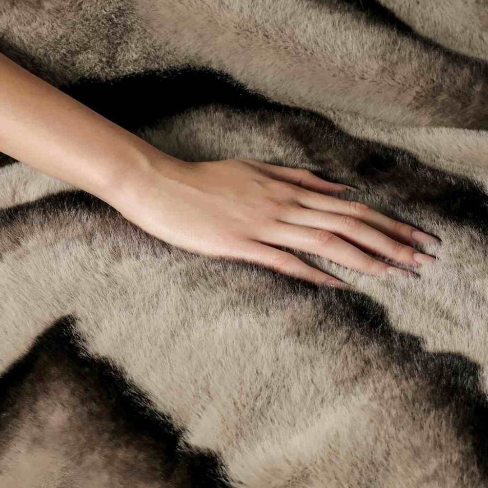 Gerüschte Fleece-Rabbit-Fell-Decke