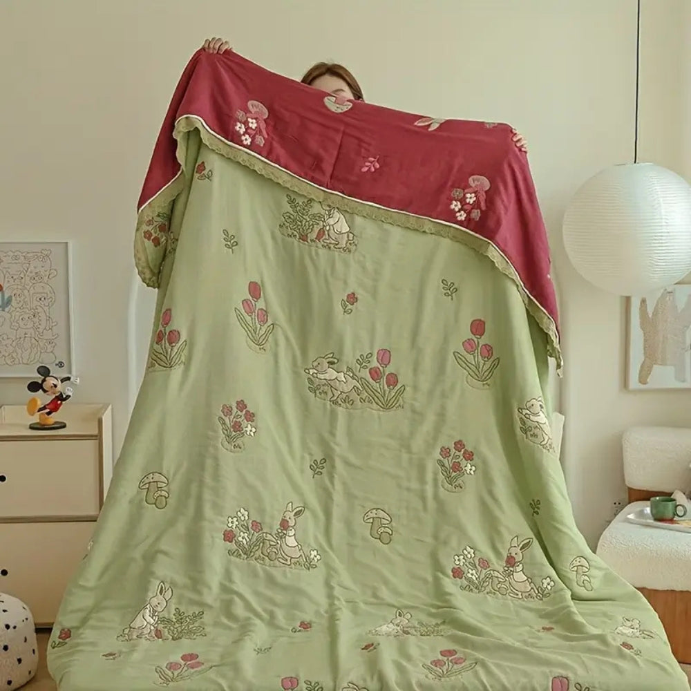Bestickte Bunny Floral Baumwolldecke