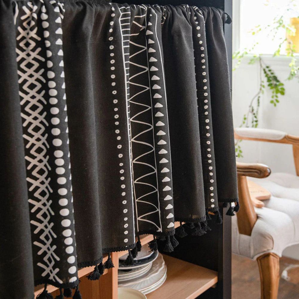 Schwarze Geometrische Tribal Quasten Schrankvorhang