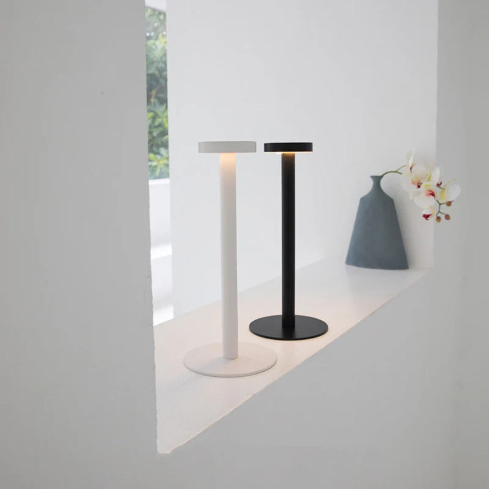 Zephyr Aluminium LED Tischlampe