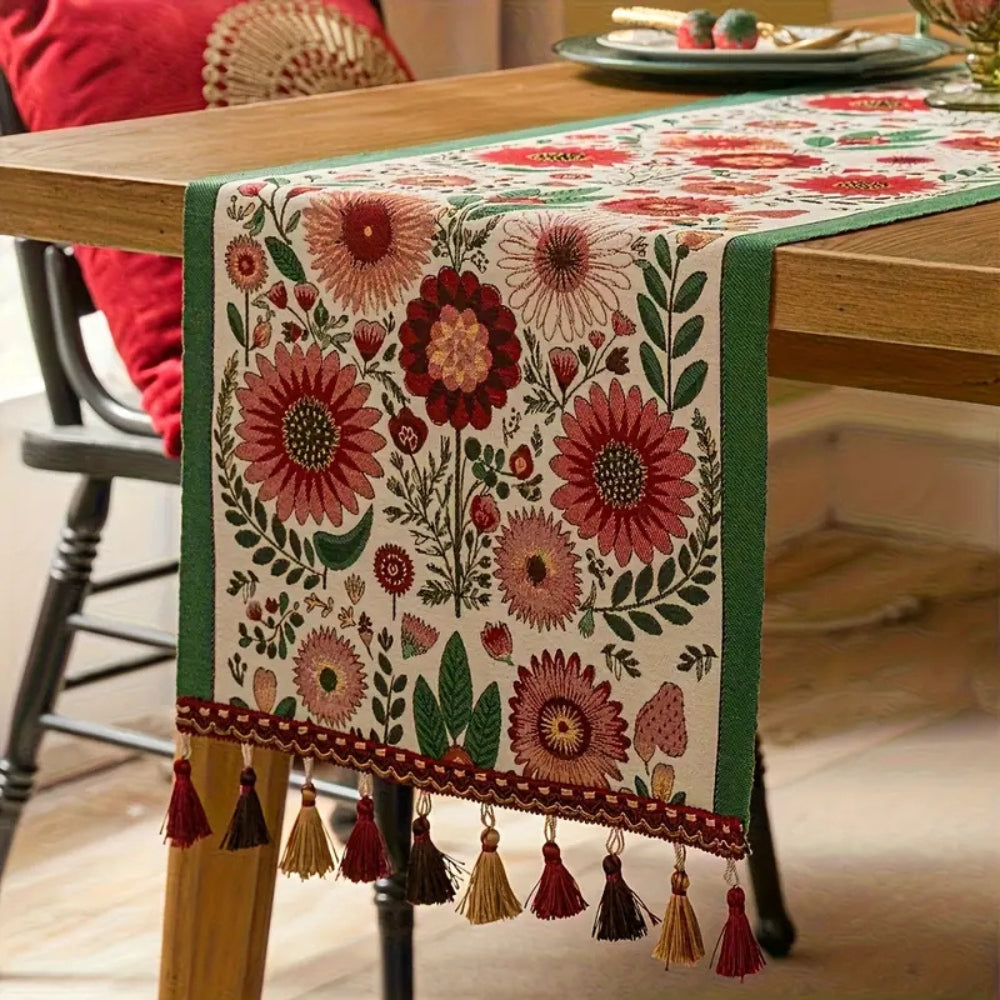 Bestickter Floral Quastentischläufer